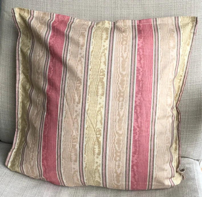 cushion-covers-beige-pink-stripe-wood-effect