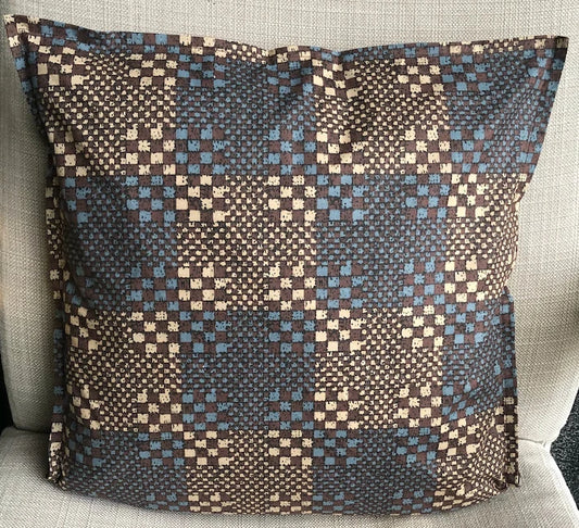 cushion-covers-checkered-pattern