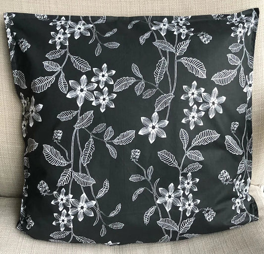 cushion-cover-black-with-white-flowers